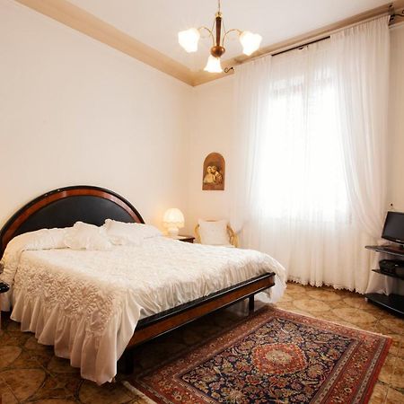 Room Cavour, Nearby Cinqueterre ラ・スペツィア エクステリア 写真